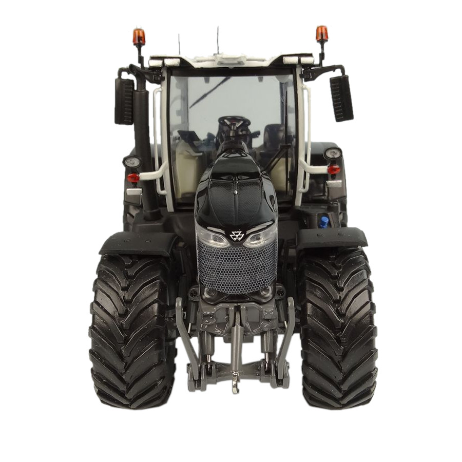 X993042106341 ciagnik model massey ferguson 1 2 jpg