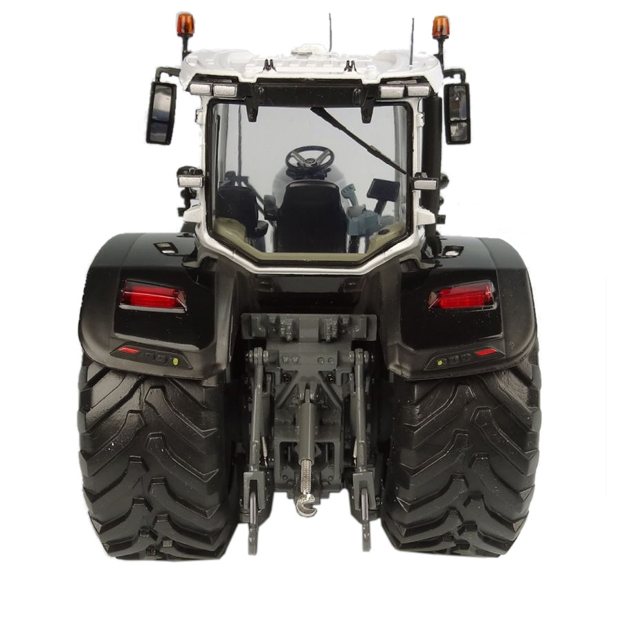 X993042106341 ciagnik model massey ferguson 1 4 jpg